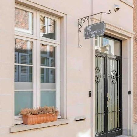 Townhouse Room Heerenhuys เอโคล ภายนอก รูปภาพ